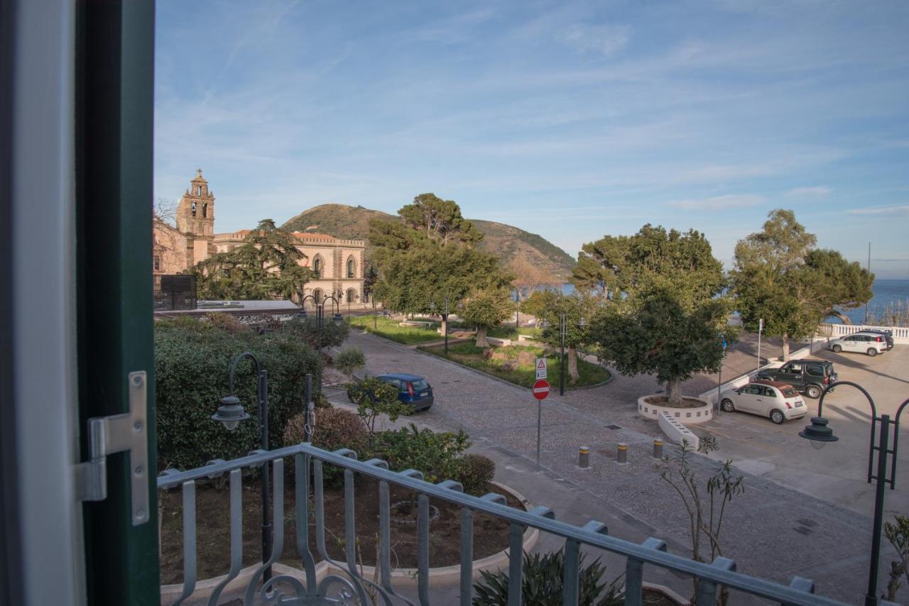 B&B Il Castello 利帕里 外观 照片